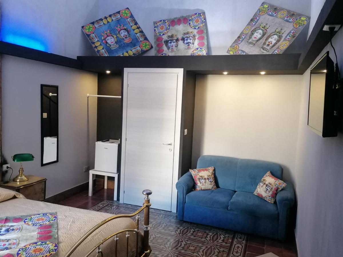 L'Antico Palazzo Rooms カターニア エクステリア 写真